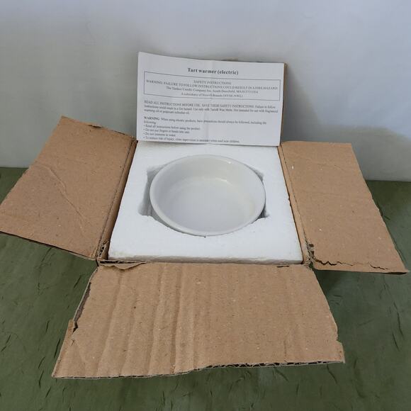 Yankee Candle White 'SNOWFLAKE' Ceramic Electric Candle Tart Wax Warmer - NIB - Picture 4 of 7